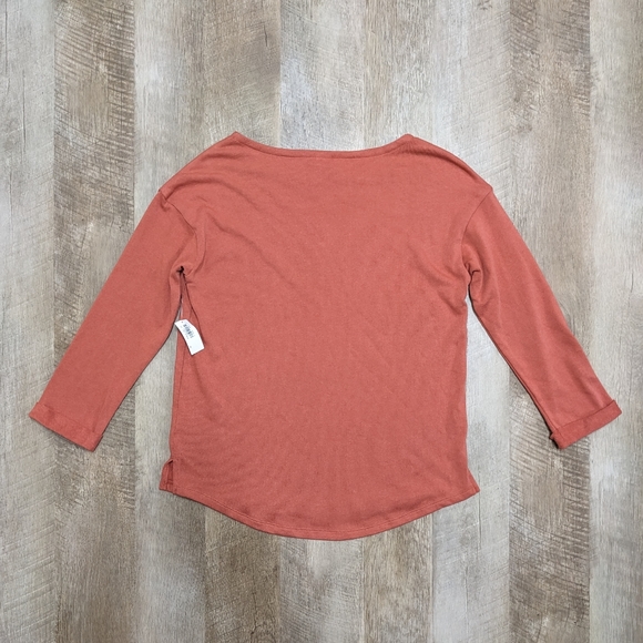 Old Navy Peach Colored Top 3/4 length Sleeves New - Picture 3 of 5